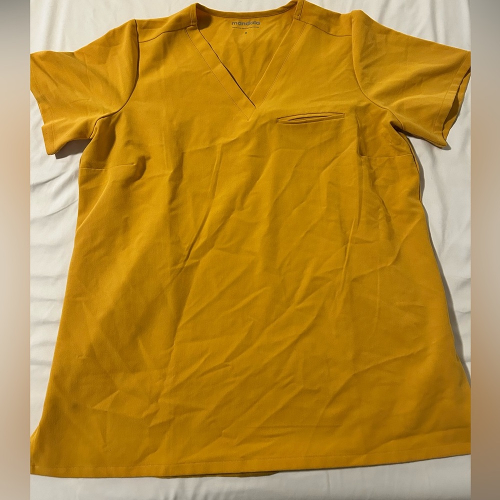 Maternity One Pocket Top Honey